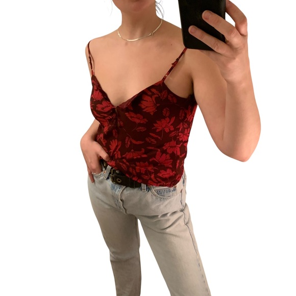 ASTR THE LABEL Reversible Burgundy Red Floral Spaghetti Strap Camisole Tank Top - Picture 5 of 16